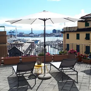 Apartment Old &, Genoa