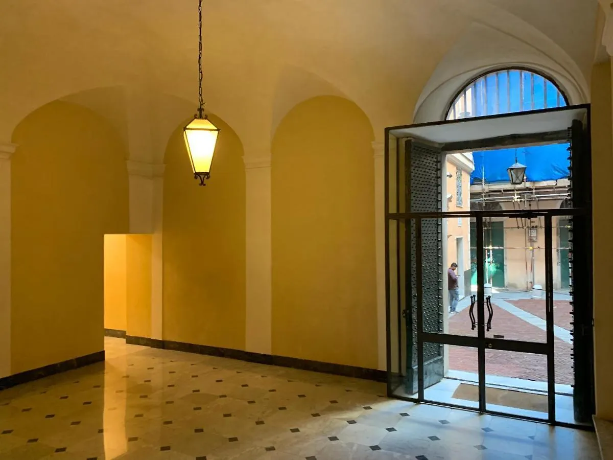 House Pellicceria By Holiday World Genova Italia